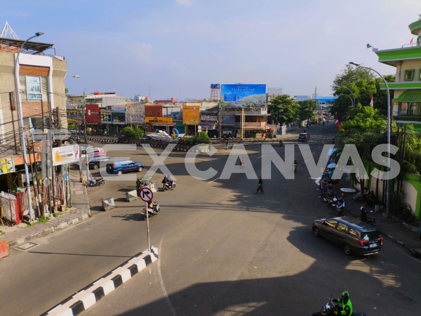 Tangerang station intersection