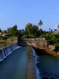 Flood control dam